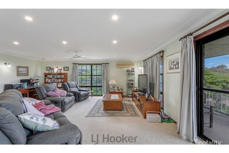 Property photo of 5 Wasdale Grove Lakelands NSW 2282
