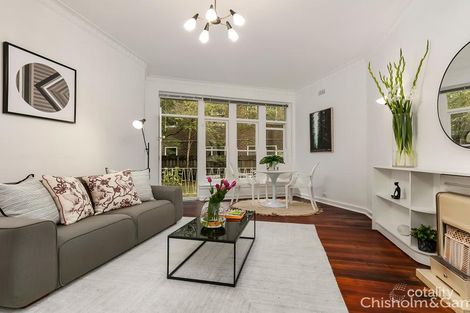 3/9 Dickens St, Elwood, VIC 3184