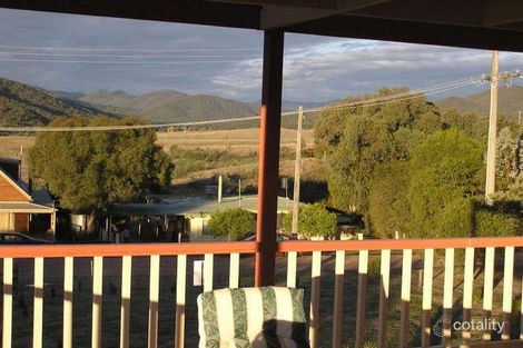 Property photo of 5 Lake Drive Howqua Inlet VIC 3723