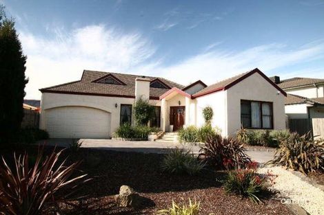 Property photo of 33 Clauscen Drive Rowville VIC 3178