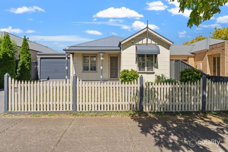 Property photo of 2 Brack Place Caroline Springs VIC 3023