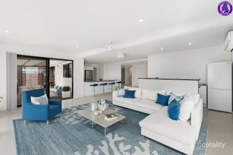 Property photo of 63 Highvale Drive Helensvale QLD 4212