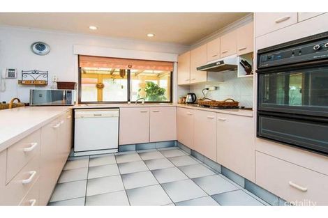 Property photo of 17 Rason Way Coombabah QLD 4216