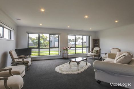 Property photo of 12 McGill Court Port Fairy VIC 3284