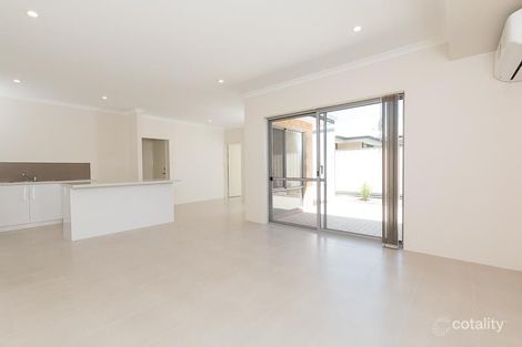 Property photo of 1/99 Lowanna Way Armadale WA 6112