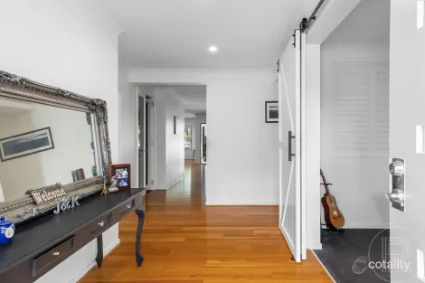 Property photo of 22 Quinine Crescent Mountain Creek QLD 4557