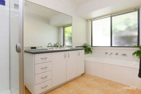 Property photo of 38 Fieldstone Boulevard Beaconsfield VIC 3807