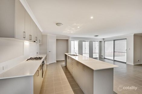 Property photo of 44 Jackson Drive Drouin VIC 3818