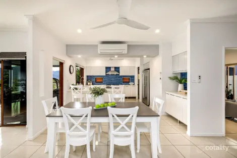 Property photo of 3 Riverview Close Freshwater QLD 4870