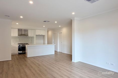 Property photo of 38 Kielder Crescent Clyde VIC 3978