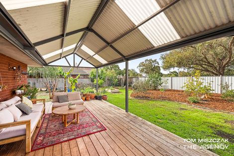 Property photo of 14 Weir Crescent Beckenham WA 6107