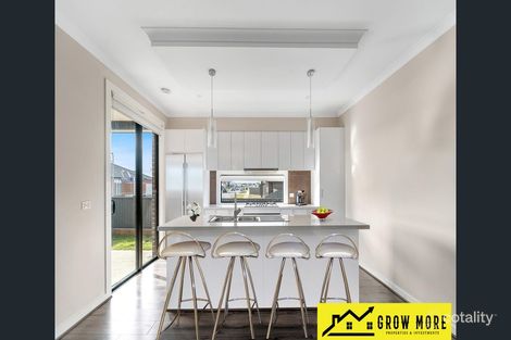 Property photo of 2 Beaston Way Lucas VIC 3350
