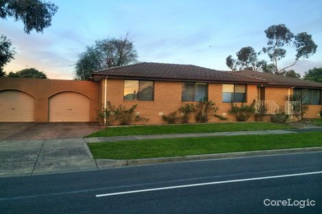 Property photo of 1 Cumberland Way Endeavour Hills VIC 3802