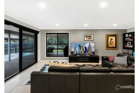 Property photo of 12 Singleton Place Carseldine QLD 4034
