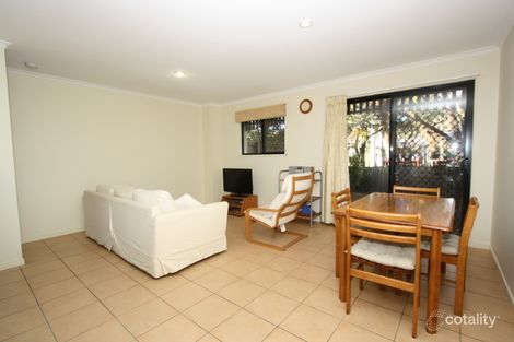 2/27 Aberleigh Rd, Herston, QLD 4006