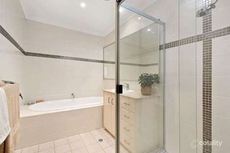 Property photo of 5 Lorikeet Grove Warriewood NSW 2102