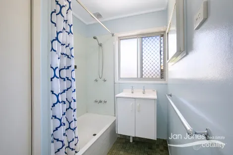 Property photo of 5 Ilonka Street Deception Bay QLD 4508