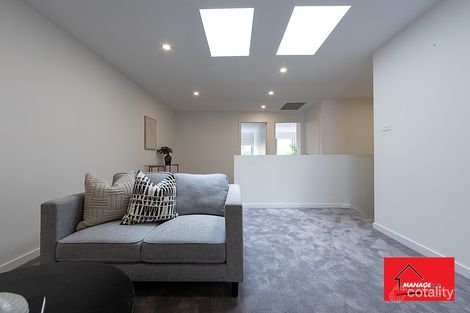 Property photo of 30 Mornington Street Amaroo ACT 2914