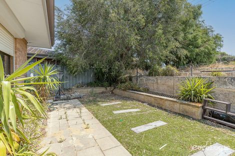 Property photo of 16 Gradient Way Beldon WA 6027