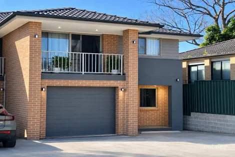 695a Henry Lawson Dr, East Hills, NSW 2213