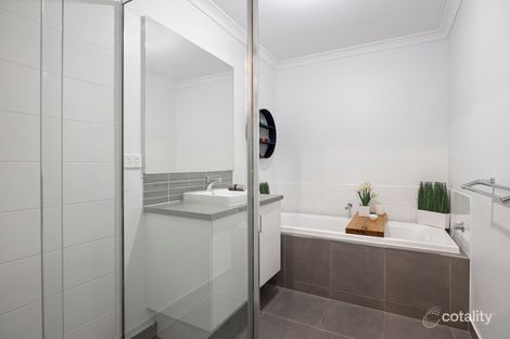 Property photo of 39 Blakewater Crescent Weir Views VIC 3338