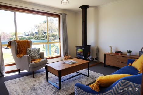 Property photo of 9 Swan Street Robertson NSW 2577