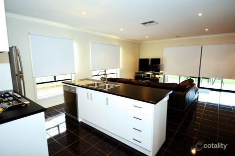 Property photo of 9 Keane Crescent Lalor VIC 3075