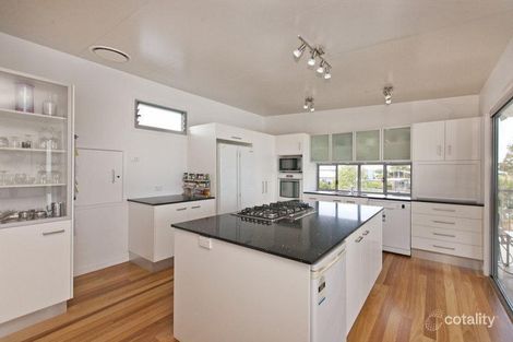 Property photo of 16 Ringara Street Manly West QLD 4179