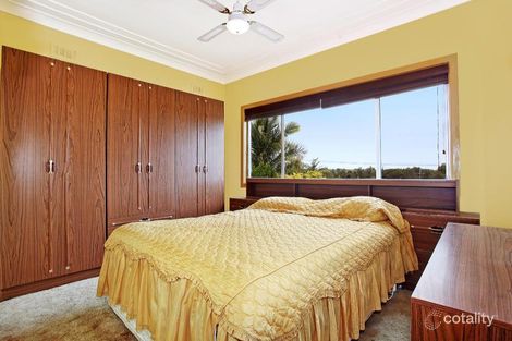 Property photo of 31 Golding Avenue Belmont North NSW 2280