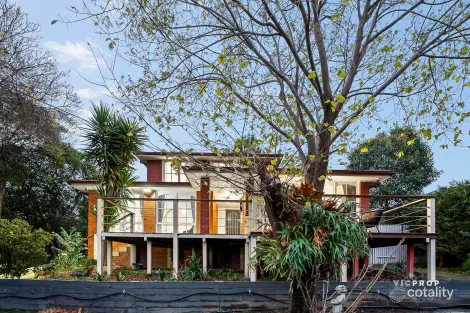 53 Greenhill Rd, Greensborough, VIC 3088