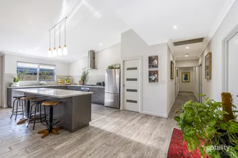 Property photo of 12 Channel View Dawesville WA 6211