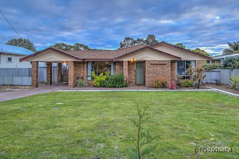 35 Macao Rd, High Wycombe, WA 6057