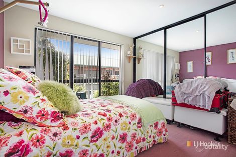 Property photo of 2/1 Winston Place Devonport TAS 7310