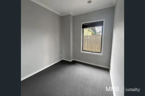 Property photo of 2/27 Travers Street Thomastown VIC 3074