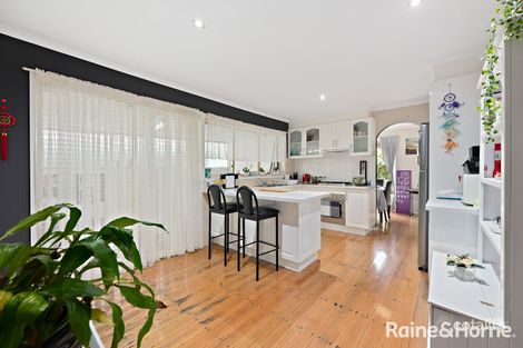 Property photo of 33 Penguin Street Melton VIC 3337