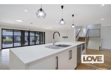 Property photo of 8 Read Place Teralba NSW 2284