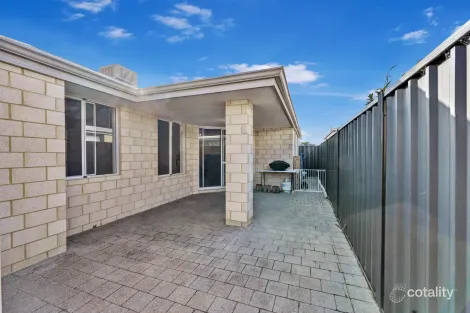 Property photo of 37 Summerville Boulevard Caversham WA 6055