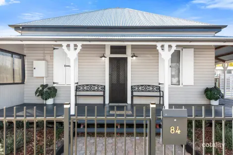 84 East St, Clifton, QLD 4361