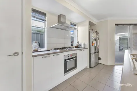 Property photo of 37 Summerville Boulevard Caversham WA 6055