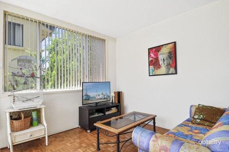 Property photo of 4/34 Genoa Street Surfers Paradise QLD 4217