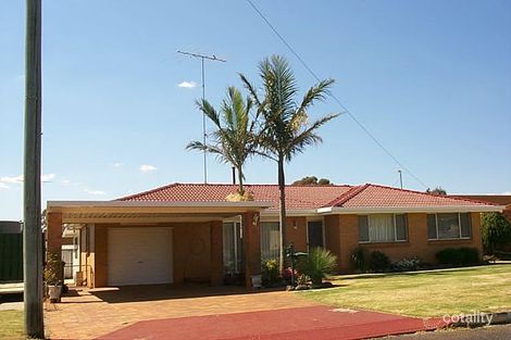 9 Matthews St, Harristown, QLD 4350