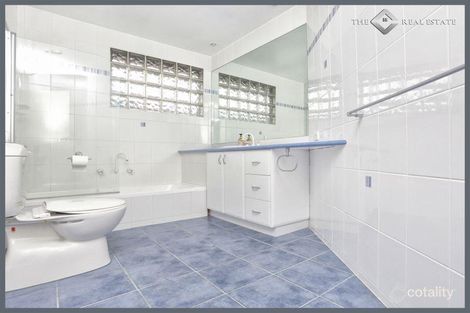 Property photo of 14 Wembley Court Springvale South VIC 3172