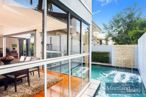 Property photo of 202 Harts Road Indooroopilly QLD 4068