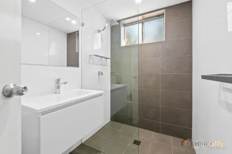 Property photo of 2/1 Brooklyn Street Tempe NSW 2044