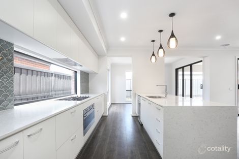 Property photo of 15 Denmark Drive Mount Duneed VIC 3217