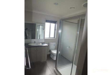 Property photo of 28 College Avenue Traralgon VIC 3844