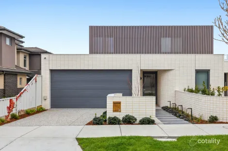 Property photo of 53 Roland Avenue Strathmore VIC 3041
