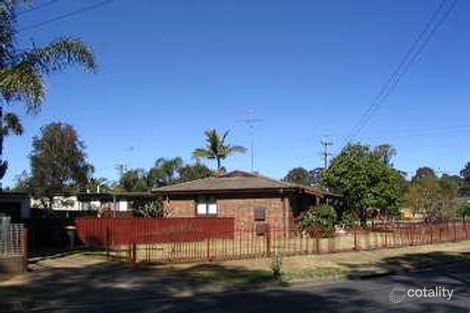 2 Cumbernauld Cres, Dharruk, NSW 2770