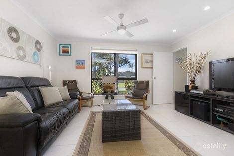 Property photo of 11 Bareena Place Warana QLD 4575