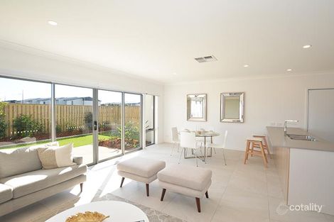 Property photo of 5/156 Marina Quays Boulevard Hope Island QLD 4212